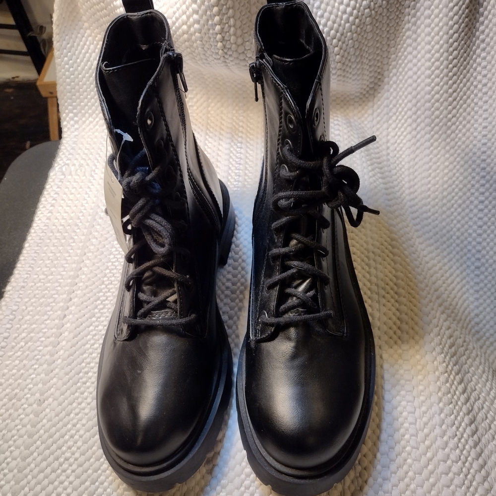 No Boundaries Black Combat Boots for Women - Picture 3 of 9